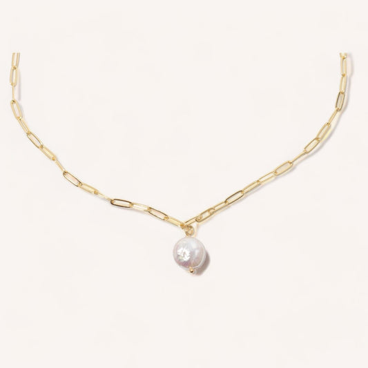 Luxeandco Kendall Pearl Necklace | Gold Plated